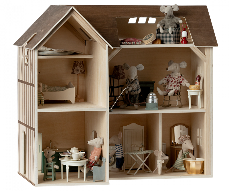 Dollhouse - Mouse Hole Farmhouse
