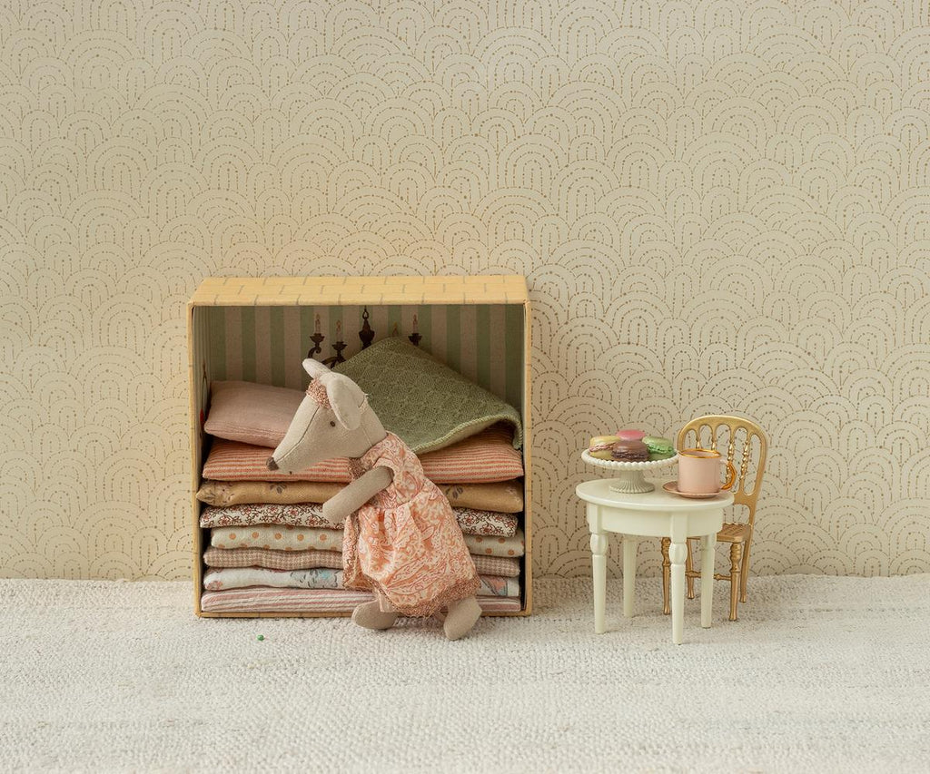 Princess and the Pea Big Sister Mouse - Chicke